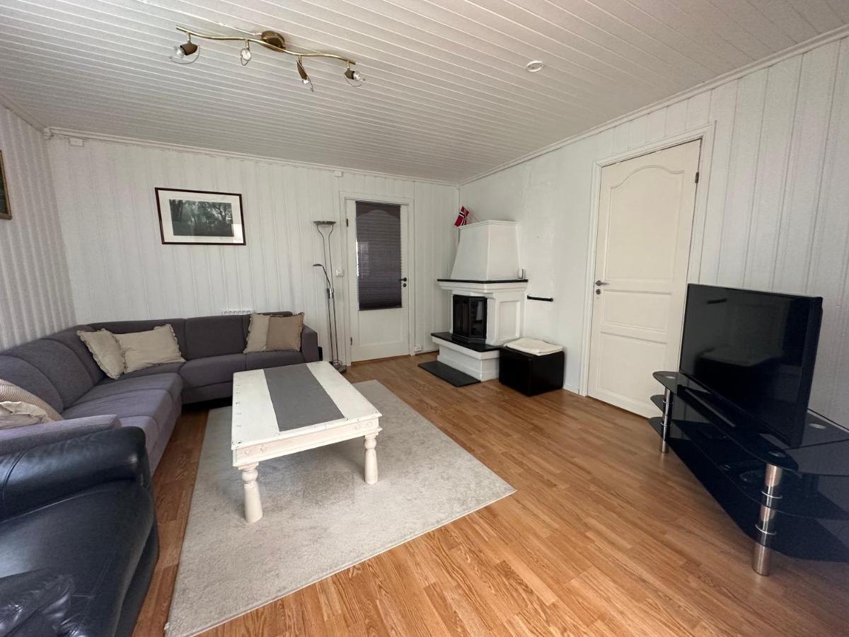 Oslo House, Nedre Kjellerstuvei, First Floor, Twin Room Lillestrøm Esterno foto